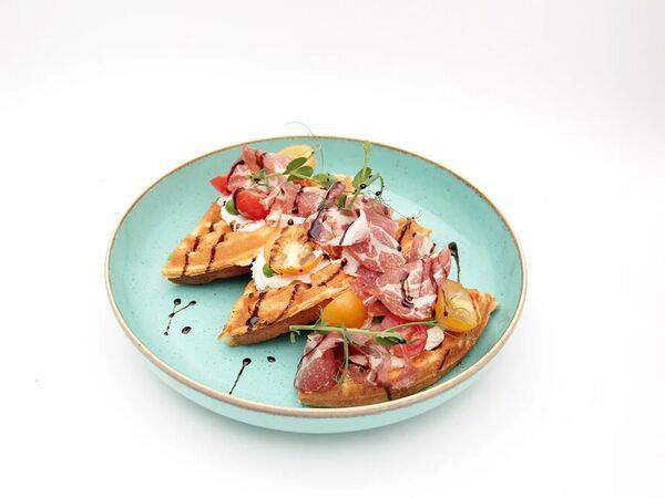 G52 - Вафли с прошутто