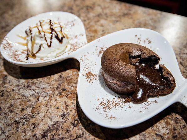 Нуар хаус - Шоколад Лава Кейк