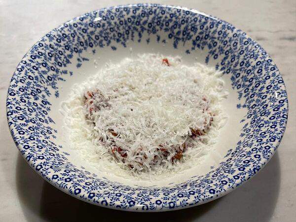 Oggi Bistro - Тартар из говядины с вялеными томатами