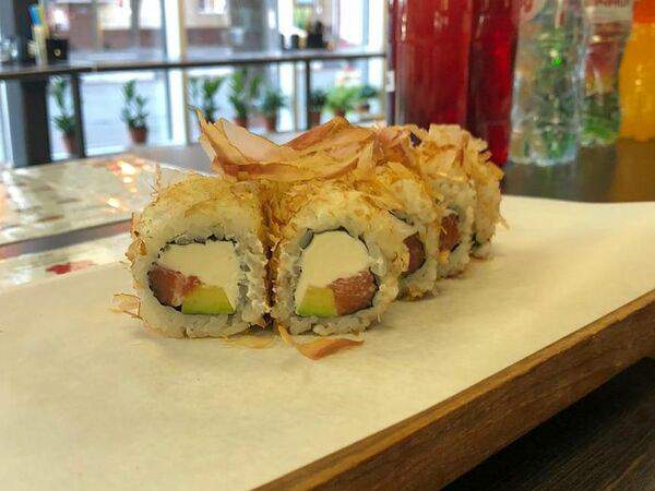 Likeat - Ролл Бонито