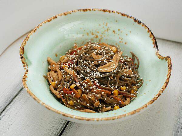 Cookushka coffee - Вок с индейкой и овощами