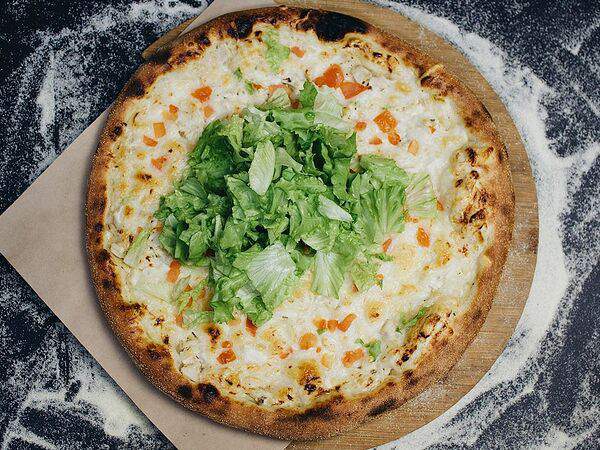 Local pizza - Цезарь