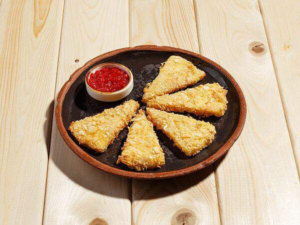 Дади - Сулугуни в миндальной корочке с вареньем