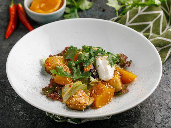 Стейк By Steak - Салат с баклажанами и персиками