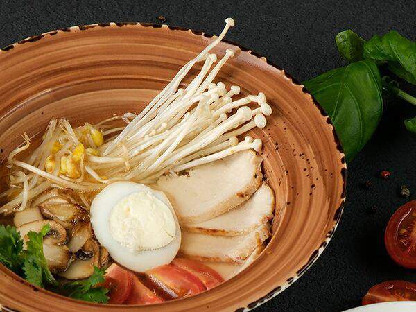 Wok Station - Рамен с говядиной