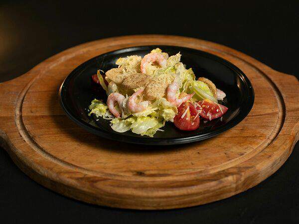 Likeat - Салат Цезарь с креветками