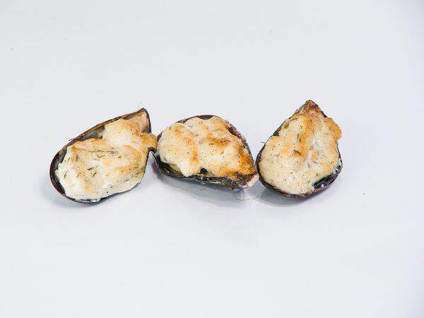 Royalrolls - Мидии в белом соусе