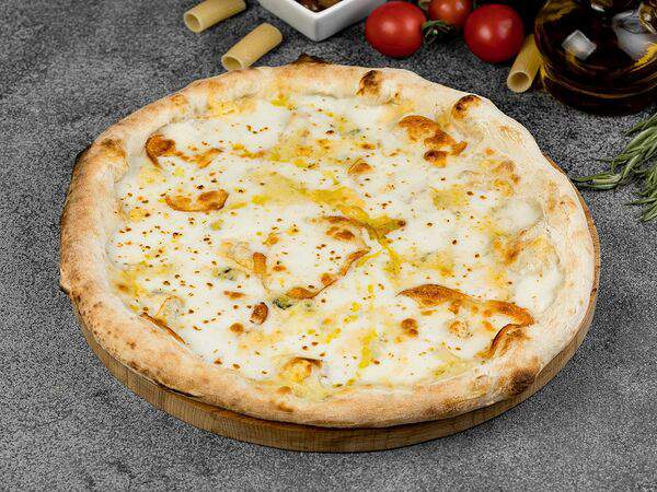 Basilico - Пицца Сыыыыр