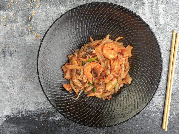 Ем Том Ям - Лапша Квей Тао с морепродуктами