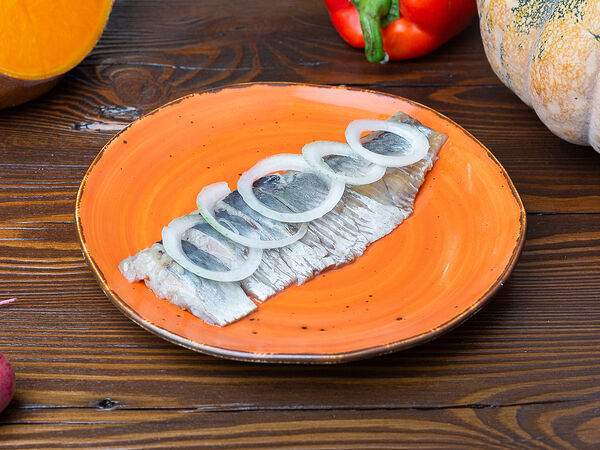 Кулинария Ирины Князевой - Сельдь соленая с луком