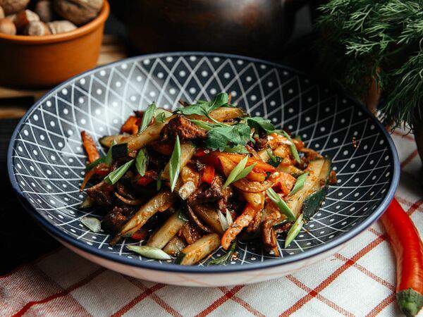 Hurma - Салат Лаззат с говядиной