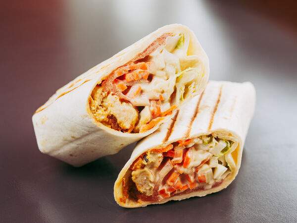 Wok & Go - Фирменный ролл с курочкой