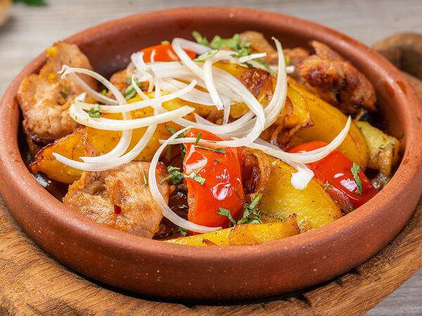 Грузинское кафе Ван Гоги - Оджахури со свининой