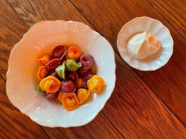 Ресторан Каре - Разноцветные детские пельмешки