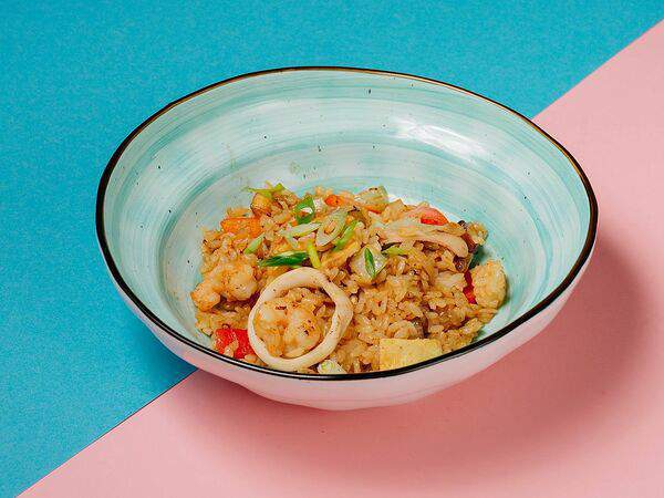 Бобы - Тепан Рис с морепродуктами