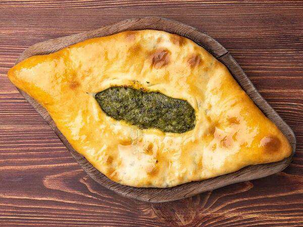 Пхали & хинкали маяк - Пиде со шпинатом