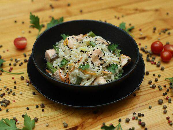 Happyx Cafe - Удон с лососем