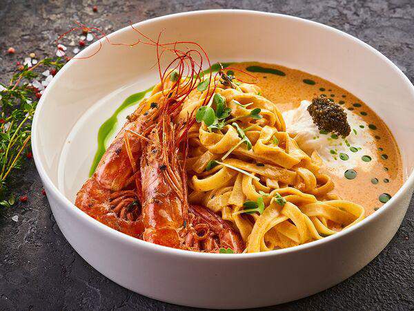 Eshak - Фетучини с лангустинами и черной икрой