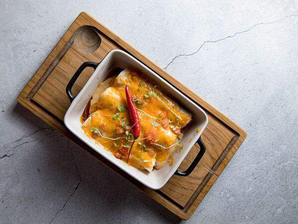 Brazeiro - Энчаладос с курицей