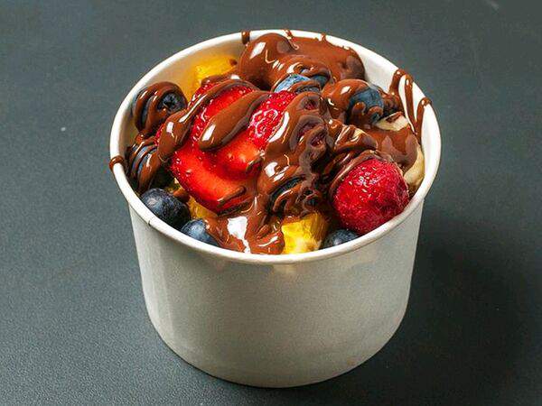 Вафли и шоколад - Фрукты в шоколаде