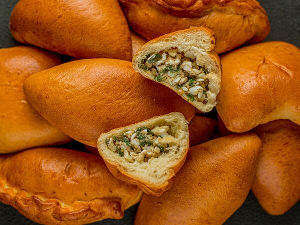 Компот - Пирожок с зелёным луком и яйцом