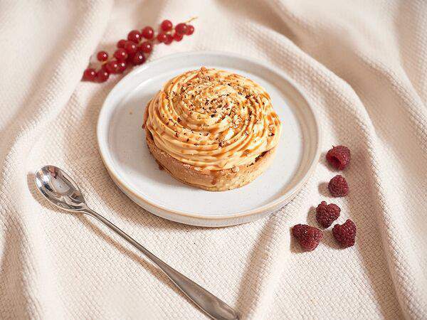 Debaton - Тарт с фундуком и карамелью