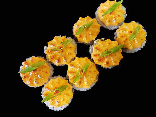 SushiTokyo - Ролл запеченный с курицей (острый)