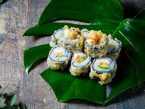 Pomidoroff - Теплый ролл с лососем