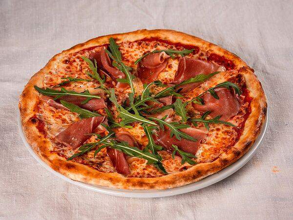 Adriano Leonardo - Пармская ветчина и руккола