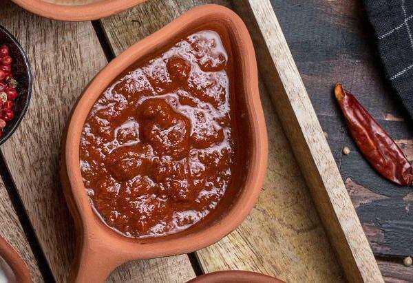 Хачапурия - Соус томатный с аджикой