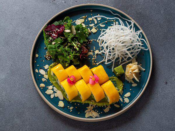 Goya - Ролл Манго