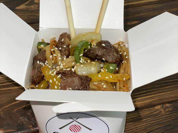 Crystal Sushi & Rolls - Вок с говядиной