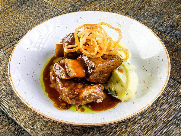 Braubauer - Говяжьи рёбра в соусе Барбекю