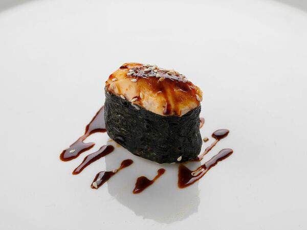 Ресторан Каре - Запеченный гункан с крабом