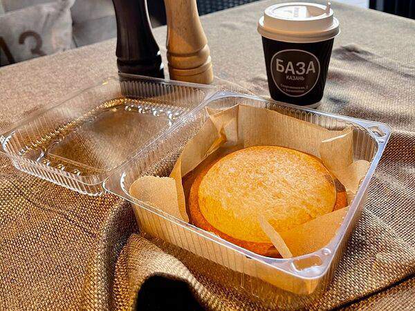 БАЗА - Сэндвич КоКо с колбасой