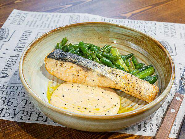 Бар Баревич - Стейк из семги с гарниром