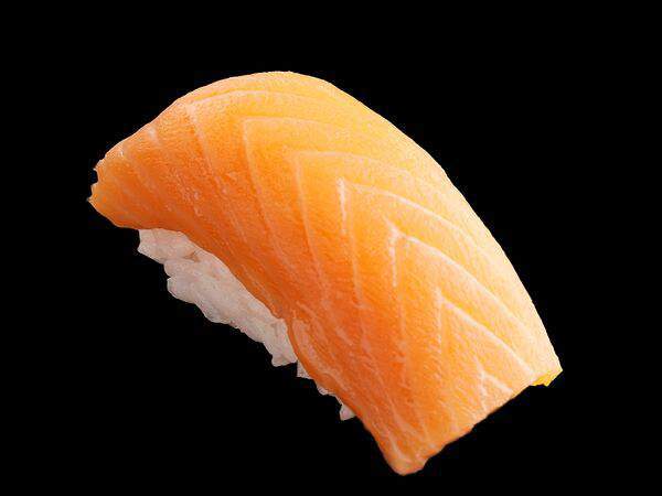 Лабиринт - Суши с лососем