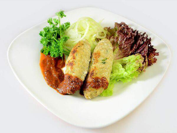 Мин Херц - Люля-кебаб из курицы с соусом