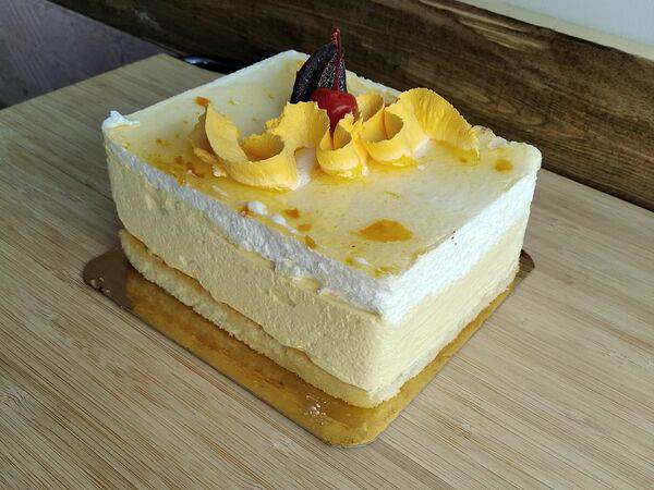 С нами вкуснее - Торт нарезной Манго-маракуйя