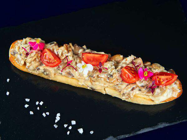 Эндорфин - Брускетта с грибами и страчателлой