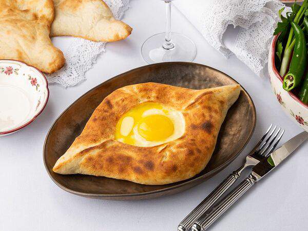 Грузинка - Хачапури по-аджарски