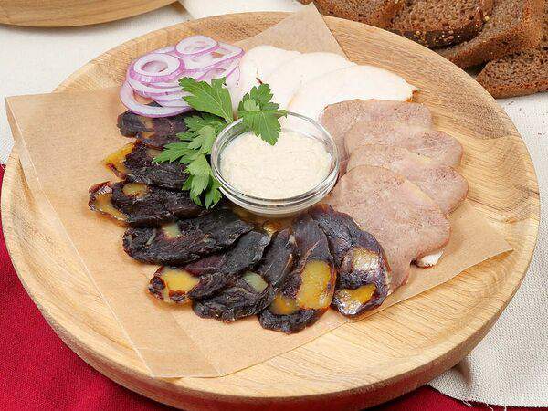 Два хурма - Ассорти мясное