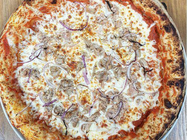 Pizza Napoli - Тунец с Красным луком