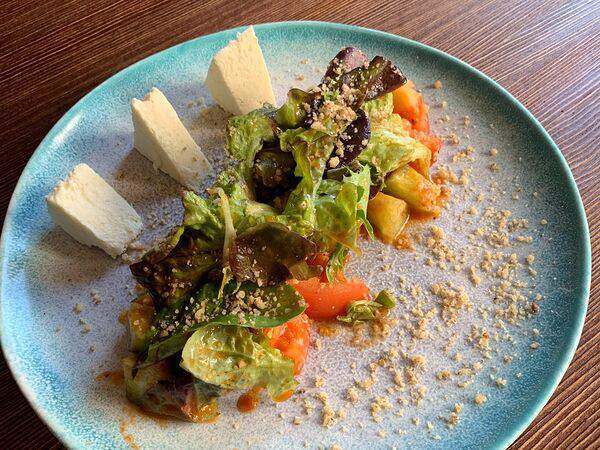 Plovlounge - Салат со свежими овощами