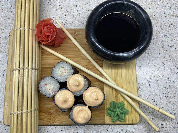 Скушай Суши - Ролл Спайс кани маки