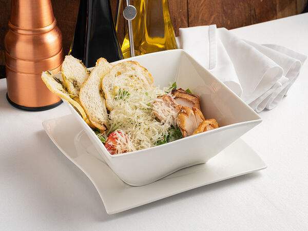 Ресторан Метрополь - Салат Цезарь с цыпленком