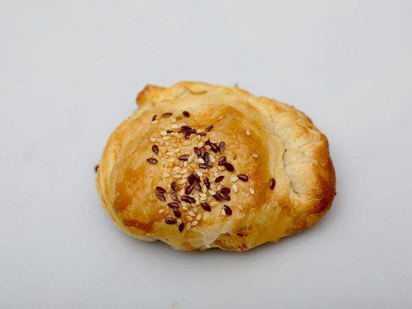 Barelli - Пирожок Барелли с сыром Рикотта и Пармезан