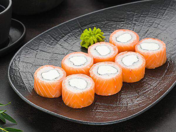 Рыба закусывала - Ролл Филадельфия люкс