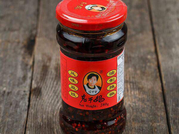 Дед Хо - Lao gan ma соус с ароматом копчения