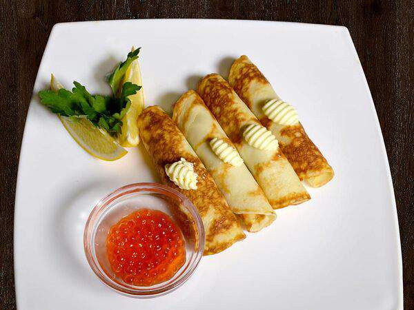 Трактиръ - Блины с икрой лососевых рыб